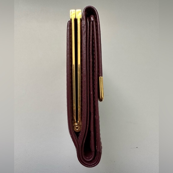 Must De Cartier Leather Trifold Wallet - Picture 6 of 10